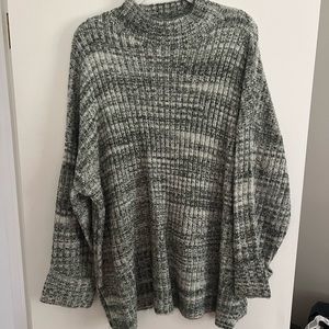 Old navy sweater
